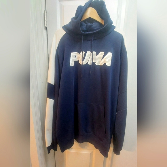 Puma Men's Dark Blue and White Hoodie With Keeps You Dry Lining. - Picture 1 of 4